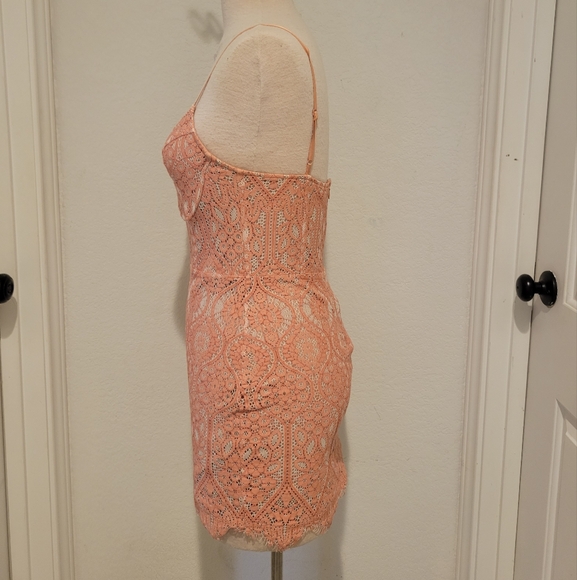 Lace Mini Dress - Picture 2 of 3